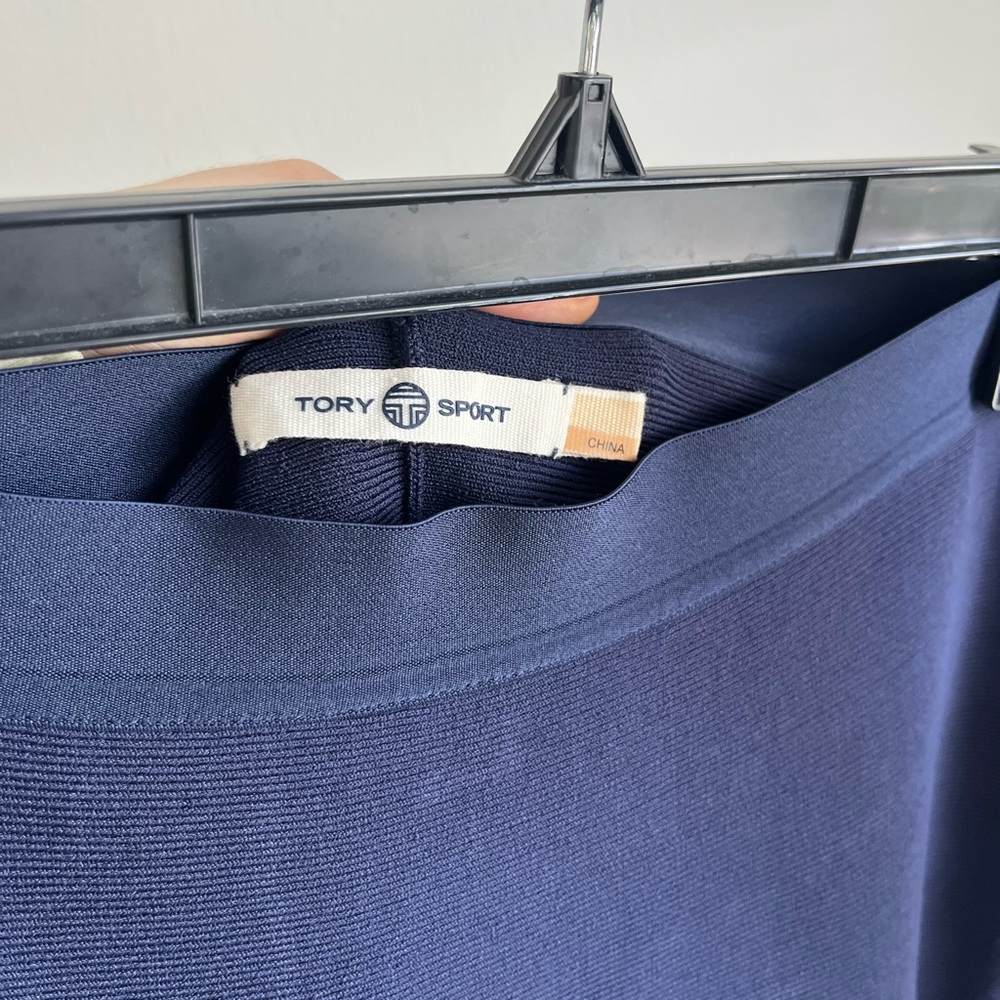 TORY SPORT skirt. Size Large - Picture 3 of 7